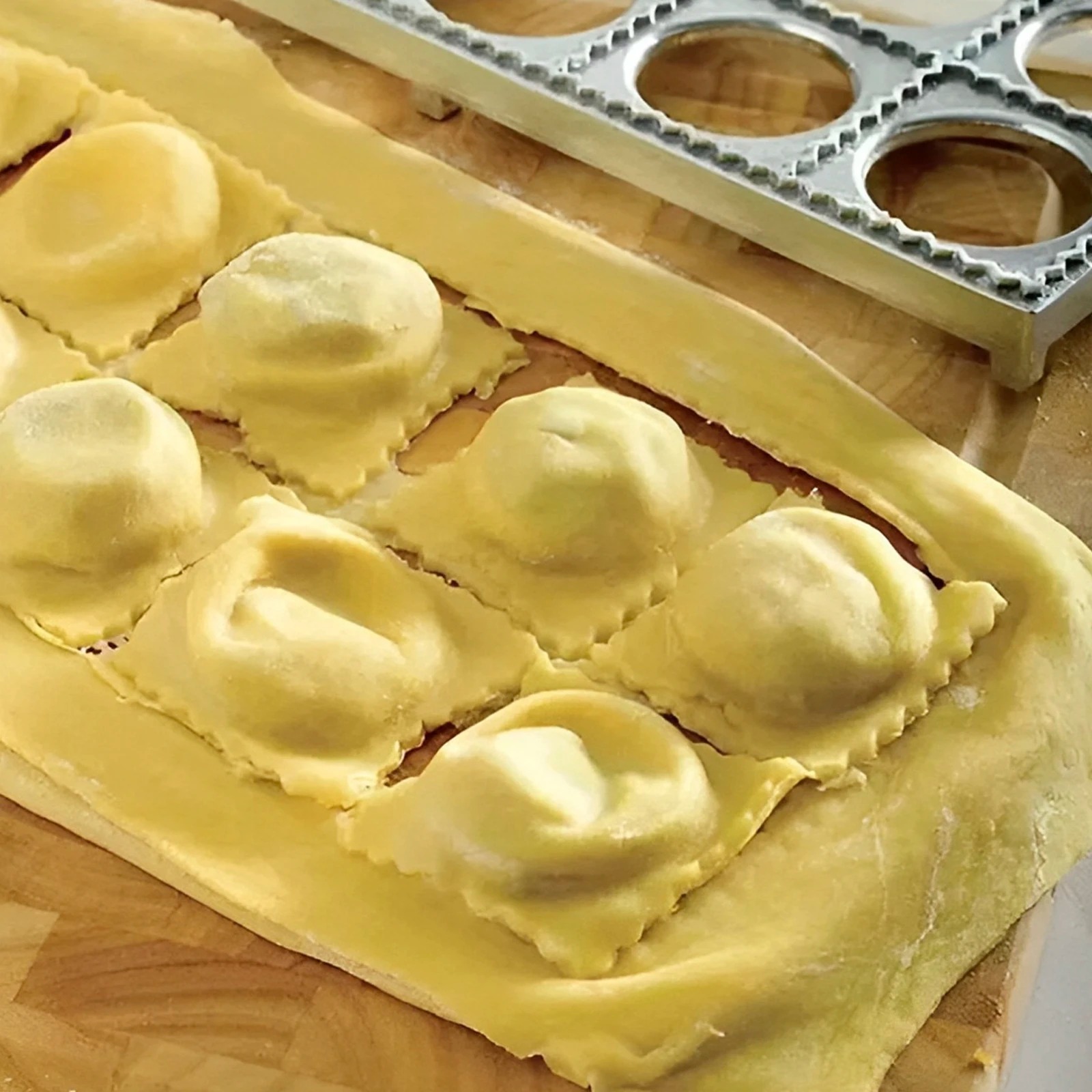 Dumpling Mold 12 Holes Ravioli - Kitchen Gadgets Sale 评论和价格